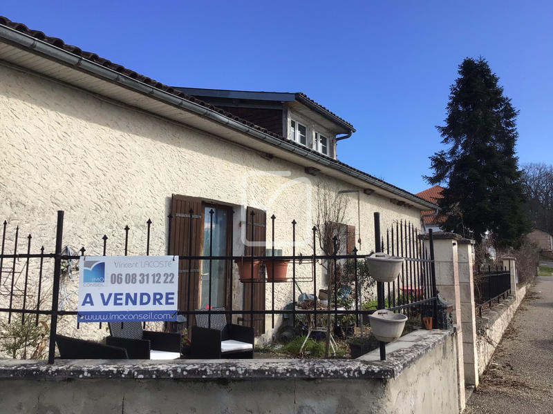 Maison - 244 m² - 12 pièces