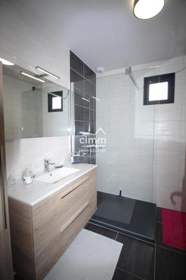 Maison traditionnelle - 64 m² - 5 pièces