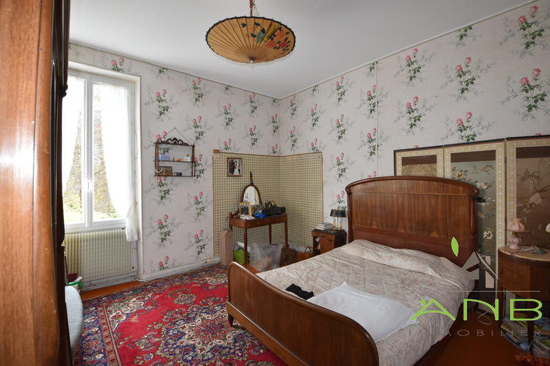 Maison ancienne - 203 m² - 10 pièces