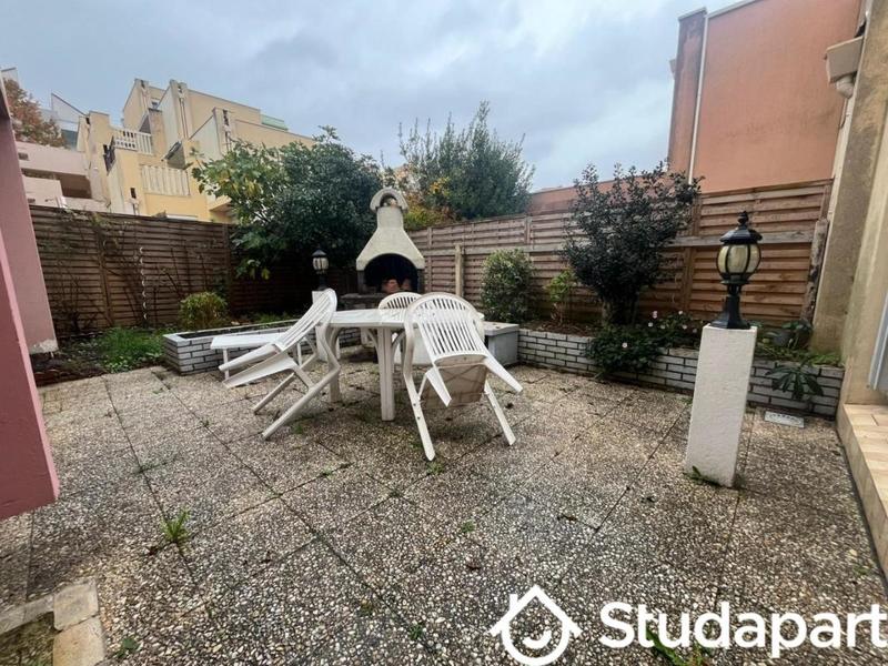 Chambre - 12 m² - 1 pièce