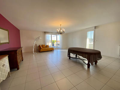 Appartement - 95 m² - 3 pièces