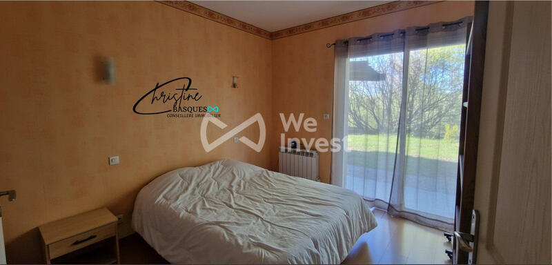 Maison - 284 m² - 9 pièces