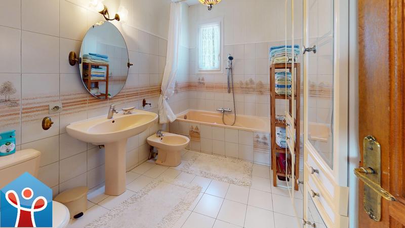 Maison - 111 m² - 5 pièces