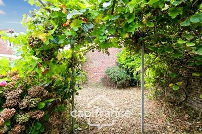 Maison - 207 m² - 8 pièces