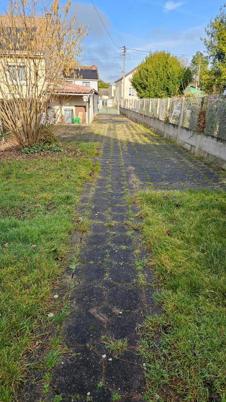 Maison - 90 m² - 5 pièces