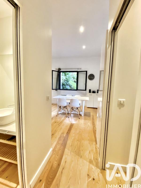 Maison - 220 m² - 7 pièces