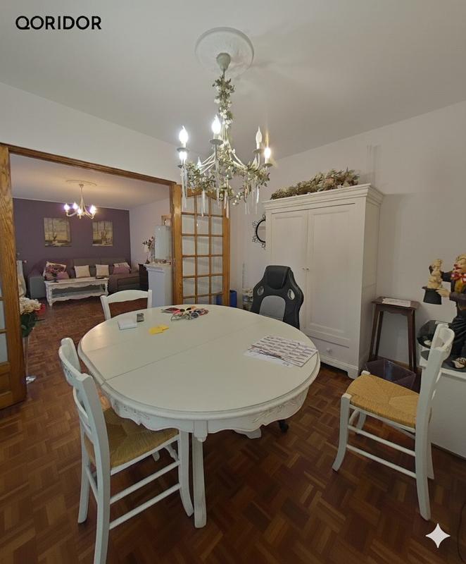 Appartement - 100 m² - 5 pièces