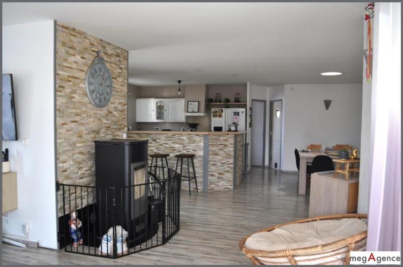 Maison - 175 m² - 9 pièces