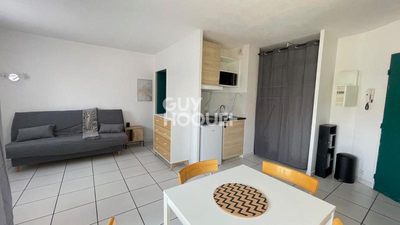 Studio - 25 m² - 1 pièce