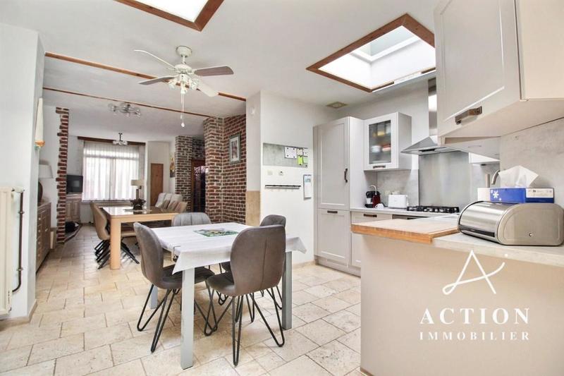 Maison - 105 m² - 4 pièces