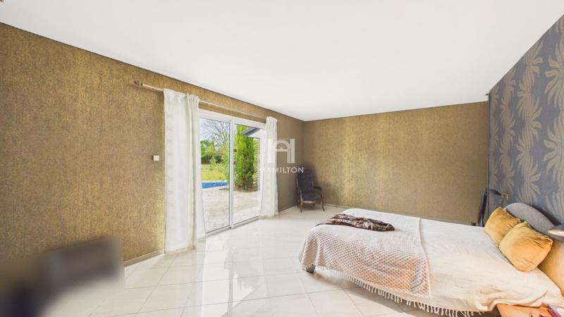 Villa - 230 m² - 7 pièces