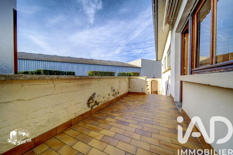 Maison - 90 m² - 5 pièces