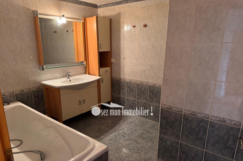 Appartement - 111 m² - 5 pièces