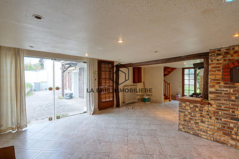 Maison - 179 m² - 6 pièces