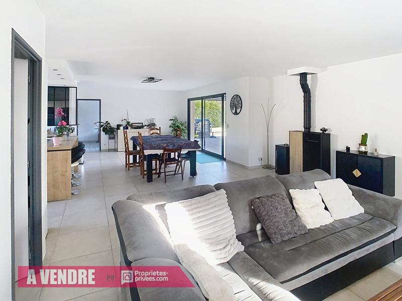 Maison - 192 m² - 6 pièces