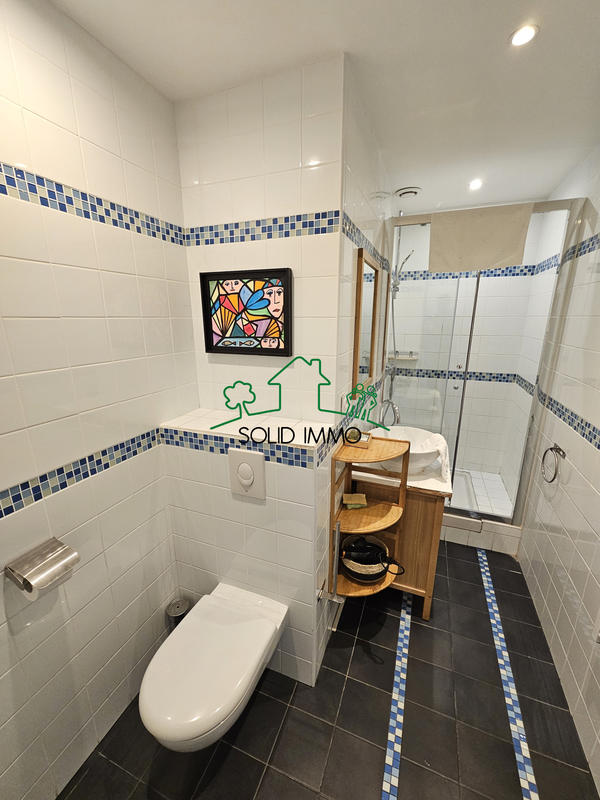 Immeuble - 160 m² - 8 pièces