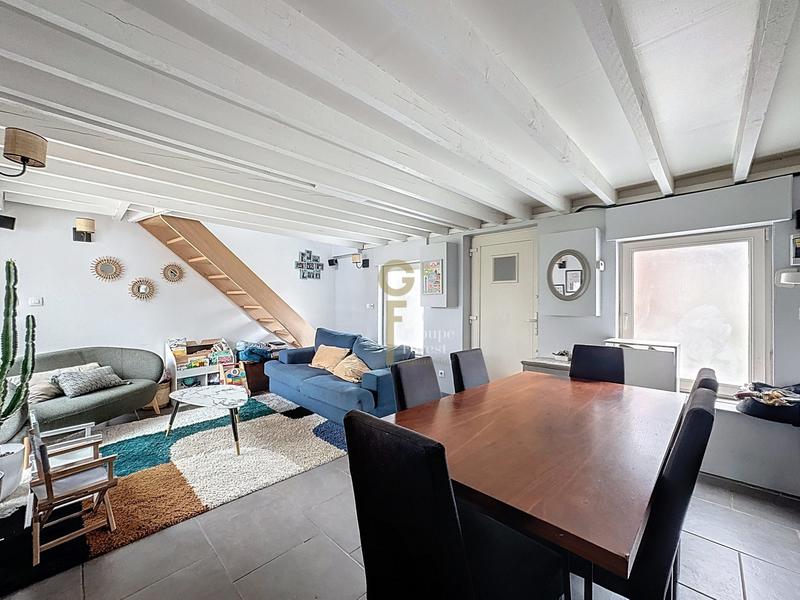 Maison - 85 m² - 5 pièces