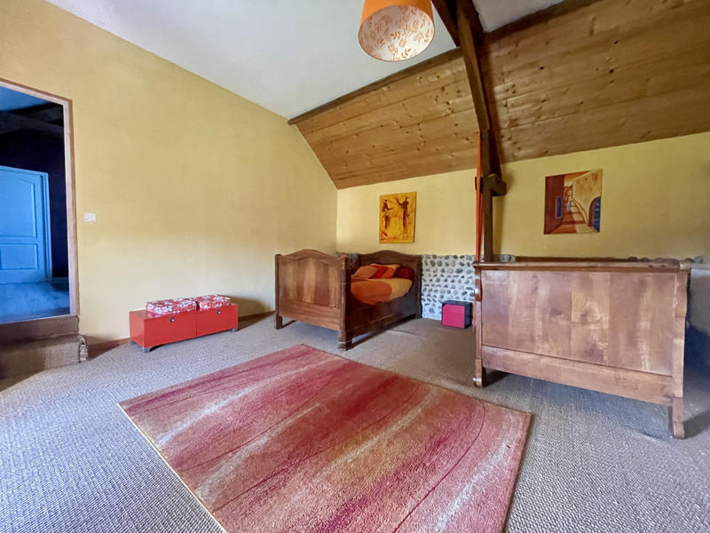 Maison - 284 m² - 7 pièces