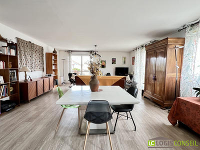 Appartement - 82 m² - 4 pièces