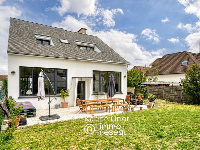 Maison - 279 m² - 6 pièces