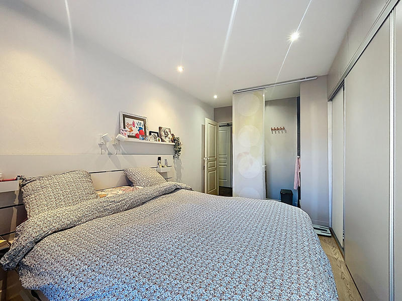 Appartement - 151 m² - 6 pièces