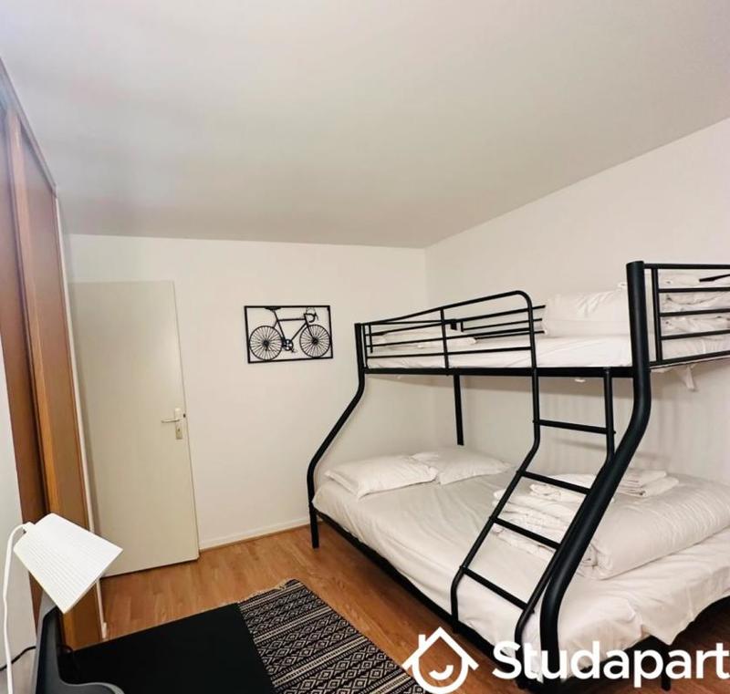 Chambre - 30 m² - 1 pièce