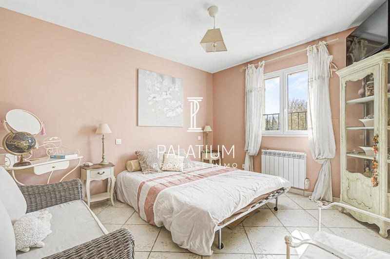 Maison - 165 m² - 6 pièces