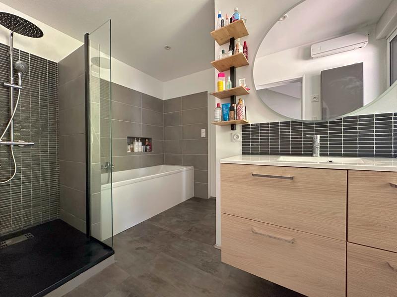 Maison - 143 m² - 6 pièces