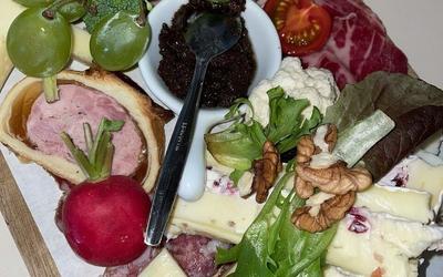 Fonds de commerce - Hôtellerie / Restauration - 1 155 m²