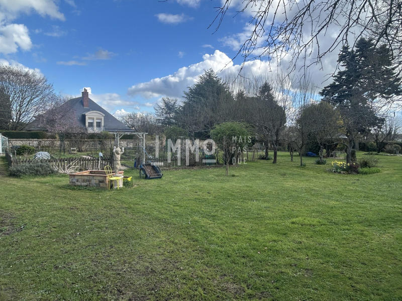 Maison traditionnelle - 206 m² - 7 pièces