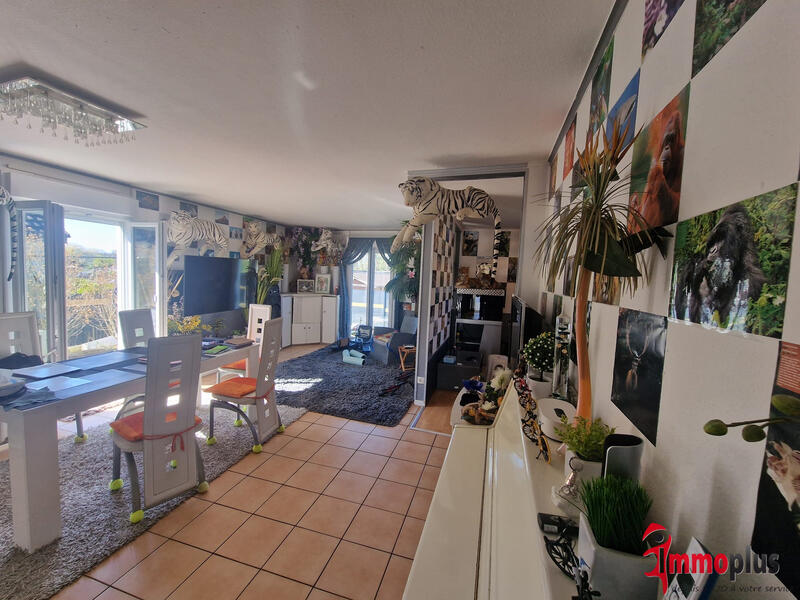 Maison - 158 m² - 7 pièces