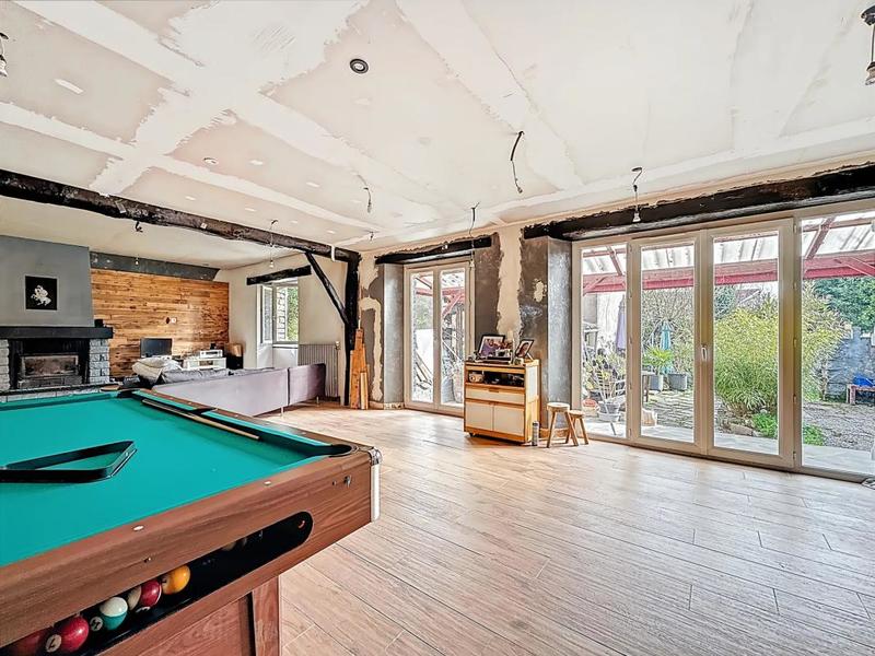 Maison - 220 m² - 4 pièces
