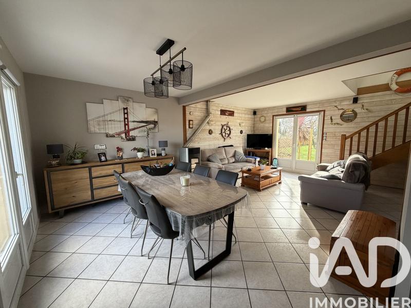 Maison - 105 m² - 5 pièces