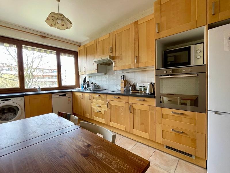 Appartement - 120 m² - 5 pièces