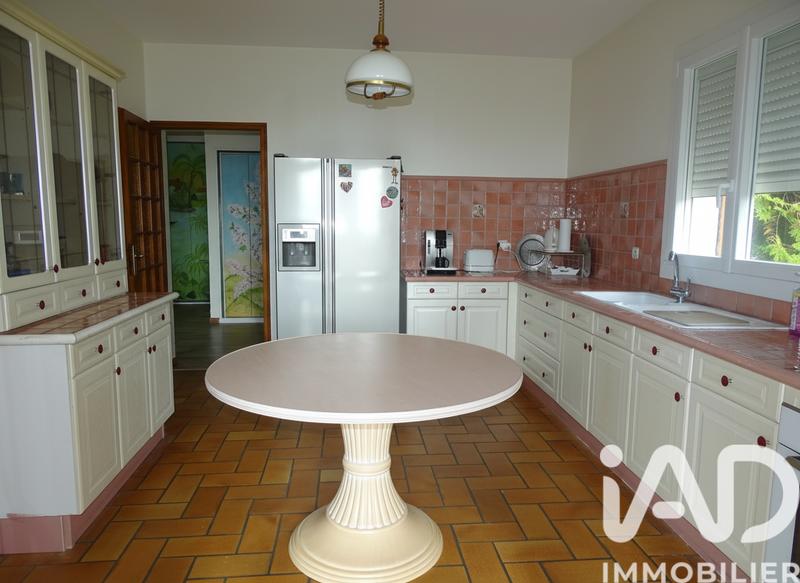 Maison - 204 m² - 6 pièces