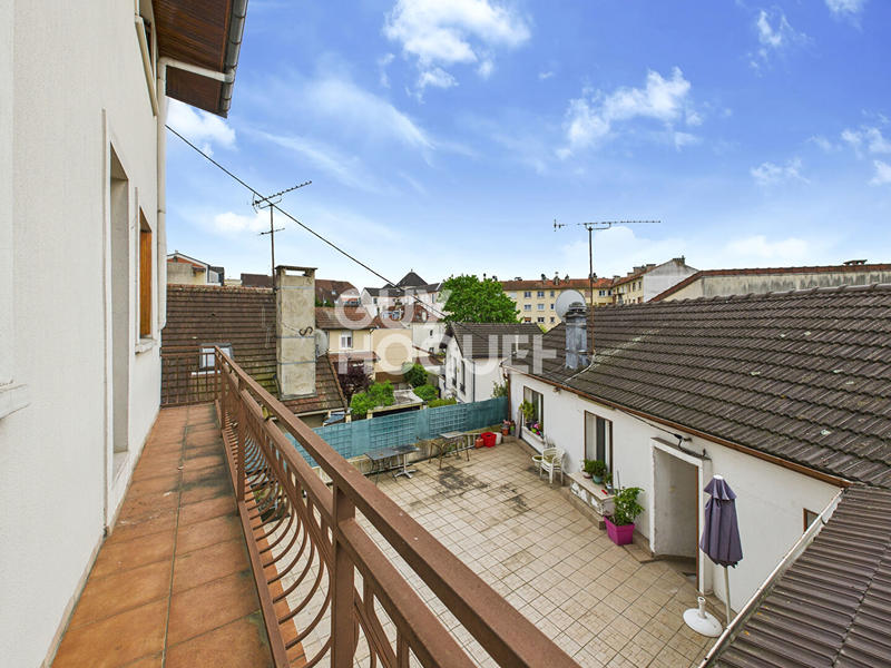 Immeuble - 12 pièces