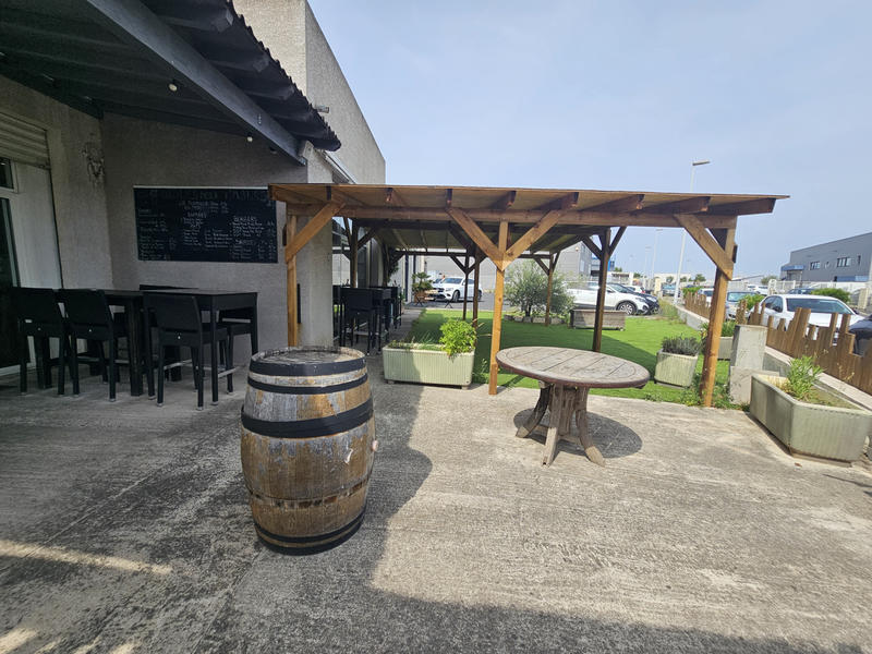 Fonds de commerce - Magasins - 105 m²