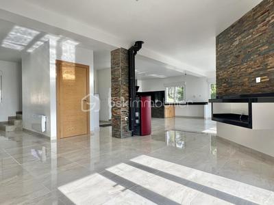 Pavillon - 170 m² - 8 pièces