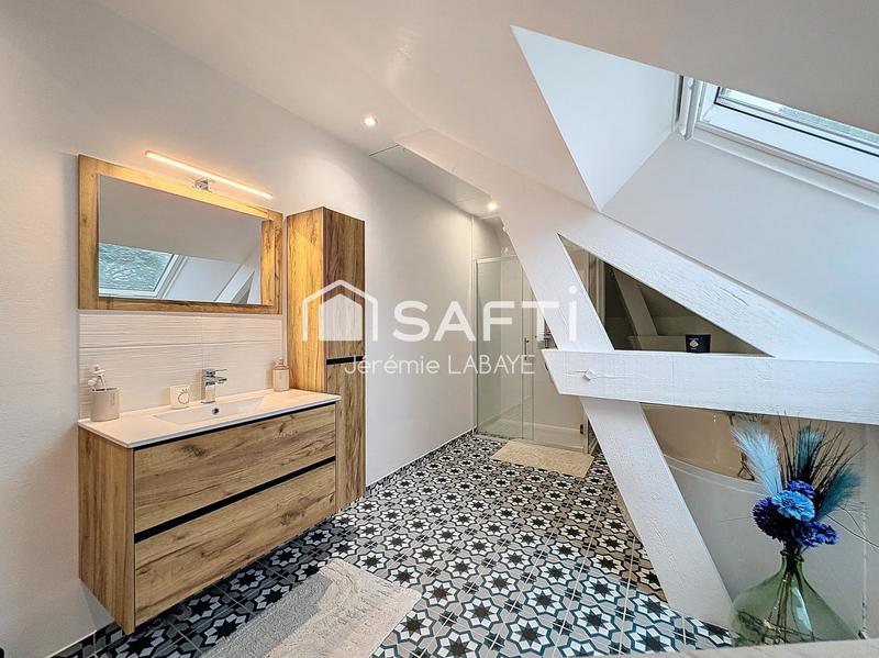 Maison - 287 m² - 7 pièces