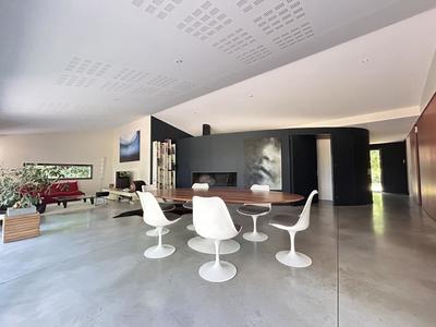 Maison - 143 m² - 5 pièces