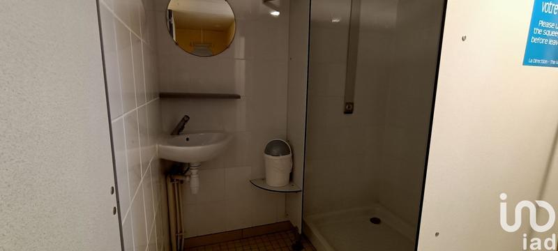 Local commercial - 25 000 m²