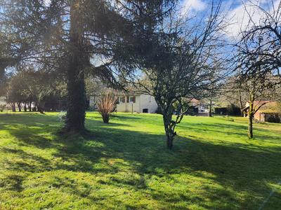 Maison - 98 m² - 5 pièces