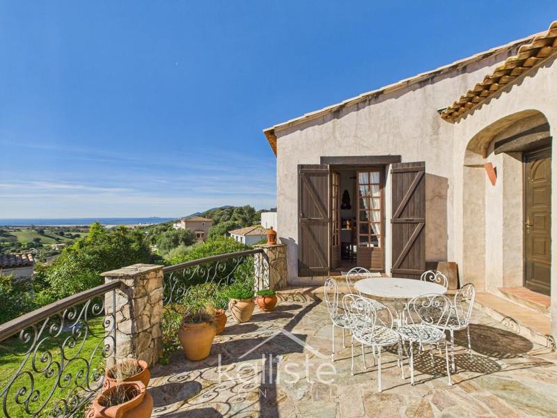 Maison - 166 m² - 6 pièces