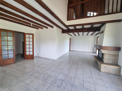 Maison - 153 m² - 6 pièces