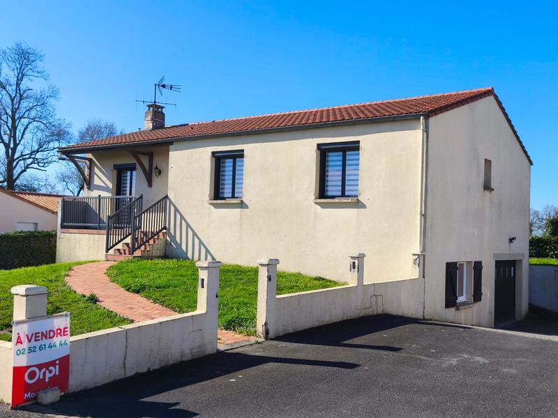 Maison - 93 m² - 4 pièces