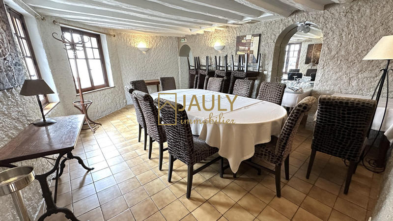 Local commercial - 310 m² - 12 pièces