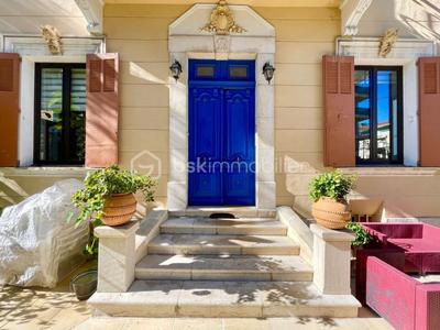 Immeuble - 240 m² - 12 pièces