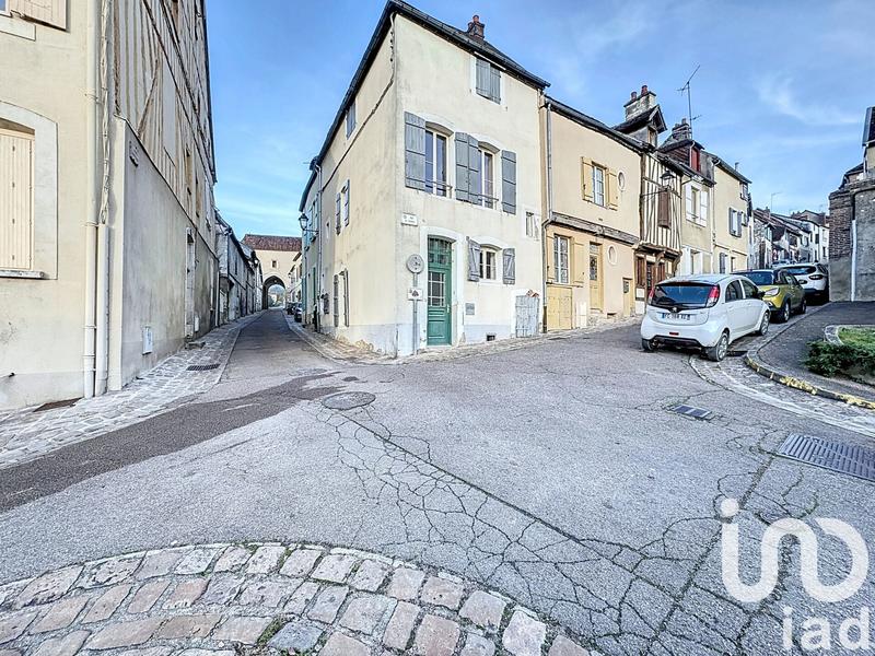 Maison de ville - 93 m² - 5 pièces