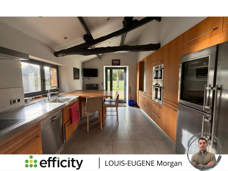 Maison d'architecte - 259 m² - 7 pièces