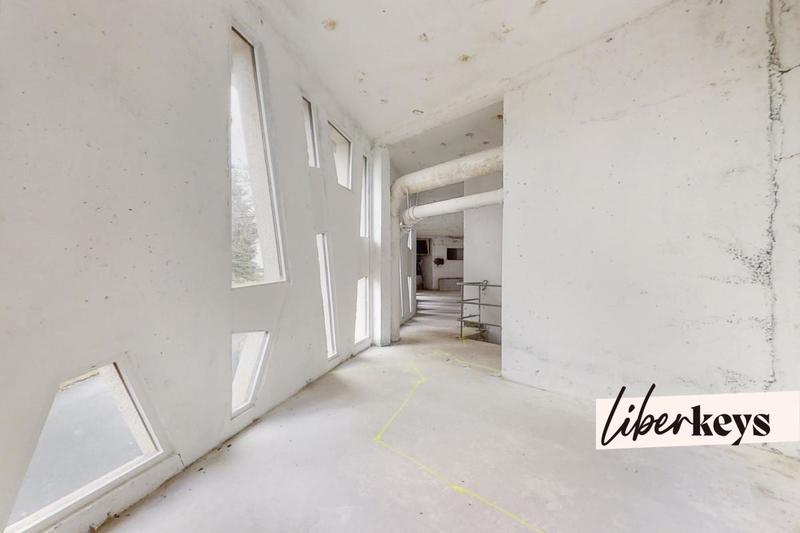 Maison - 232 m² - 1 pièce